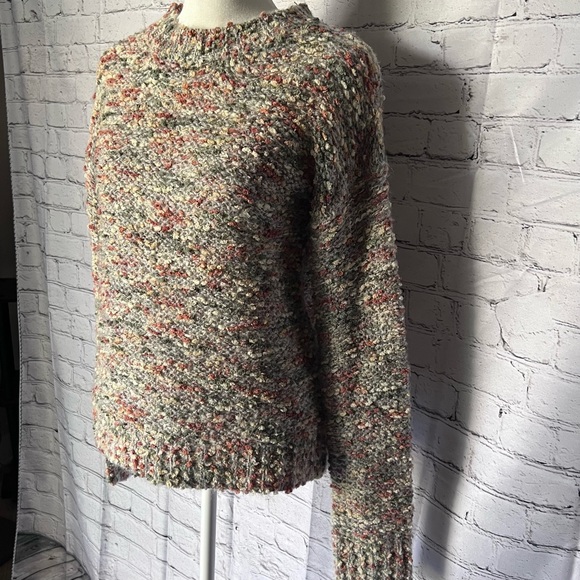 Hem and Thread sweater. Size S - Picture 5 of 5